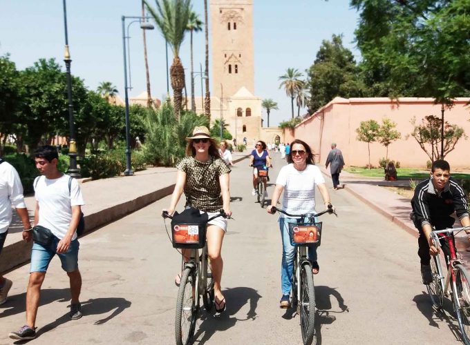 Agence de voyages à Marrakech, Maroc