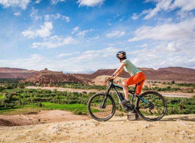 Agence de voyages à Marrakech, Maroc